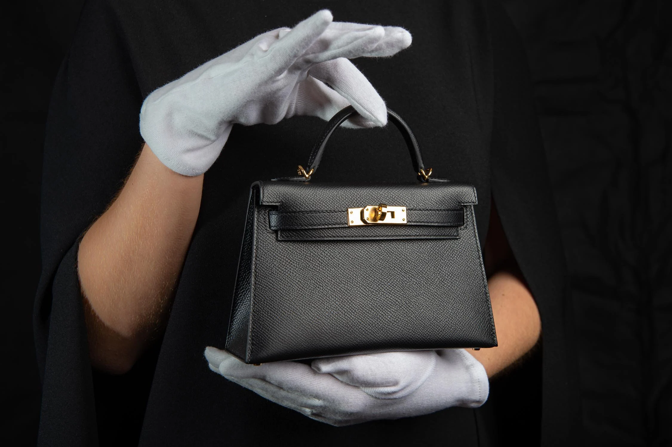 Deloitte, l’84% degli executive italiani del lusso è ottimista sulla crescita nel 2026