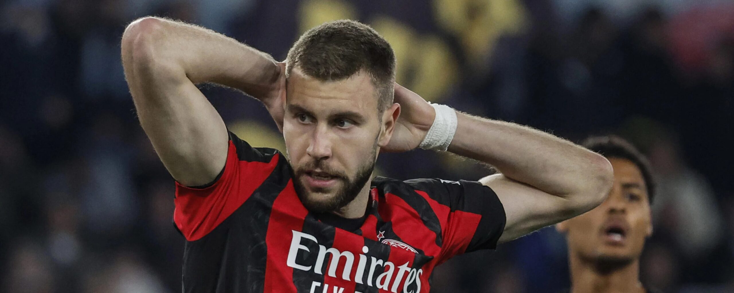 Il Milan rifiuta la chiamata scudetto: sconfitta con la Lazio e l’Inter vola