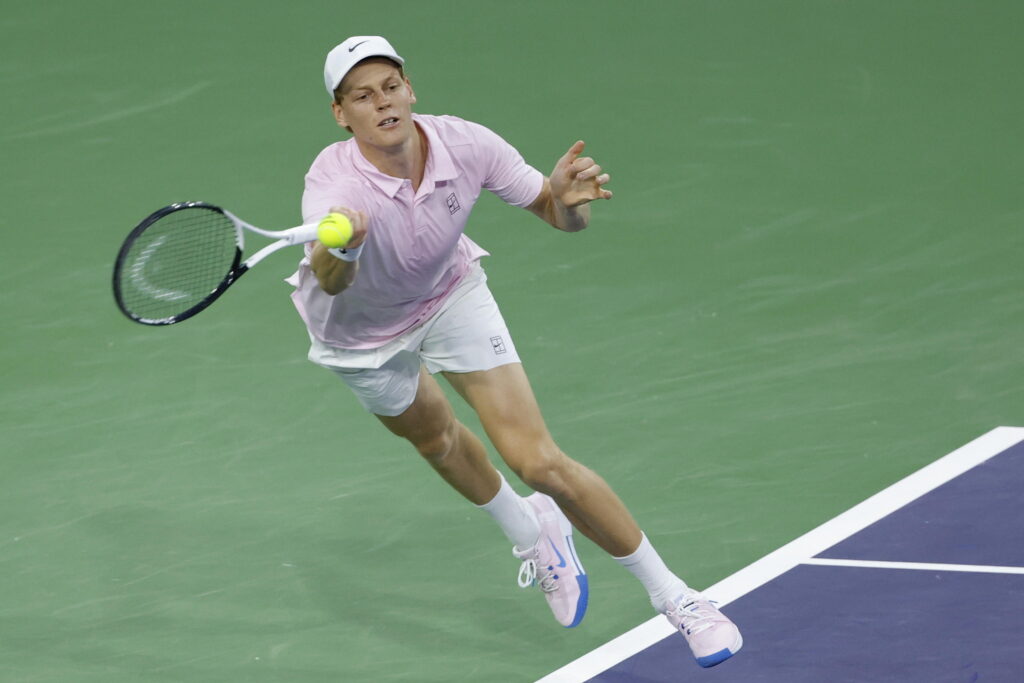 Sinner ancora troppo forte per Tien In semifinale ora l’ostacolo Zverev
