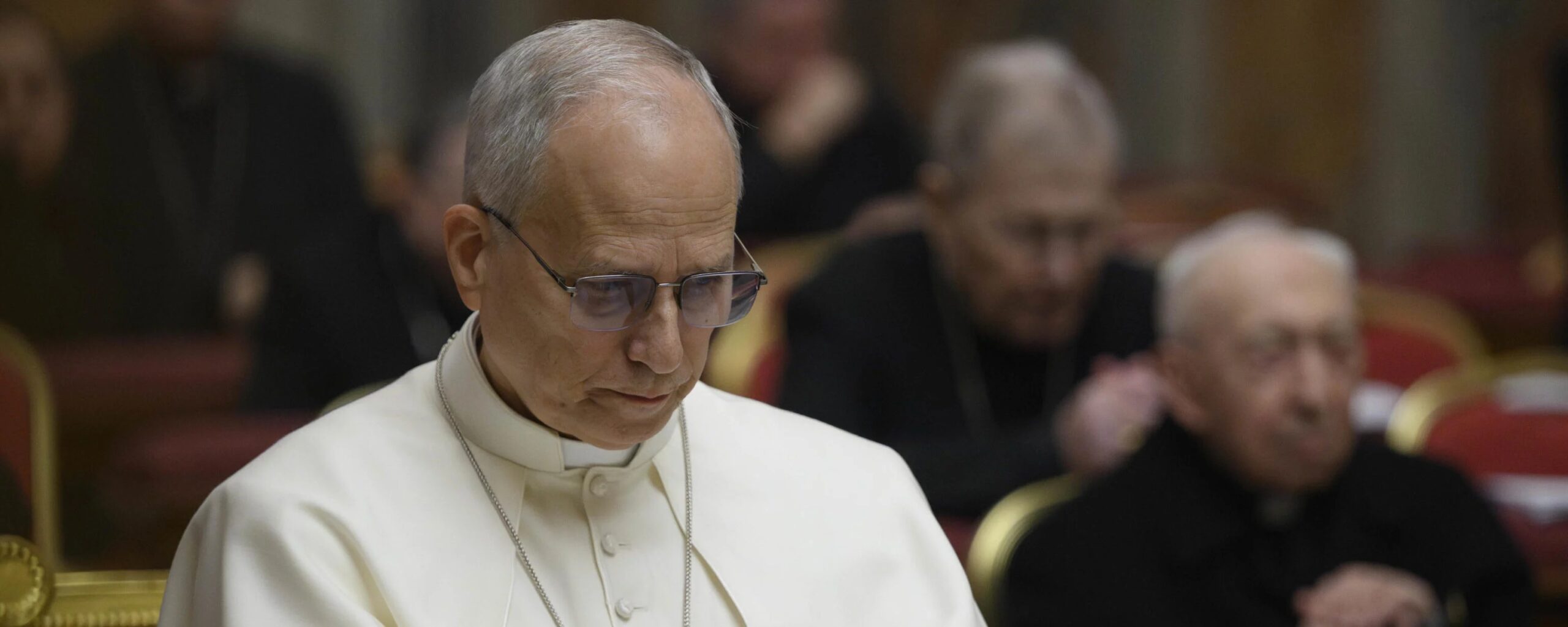 Leone XIV come Benedetto XVI: «Non c’è opposizione tra Vangelo e istituzione»