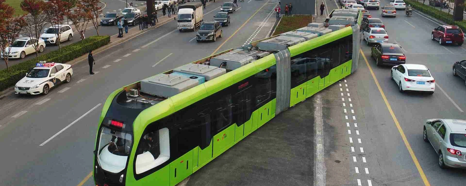 Tram deragliato a Milano, ecco cosa non ha funzionato (e la questione del «fattore umano»)