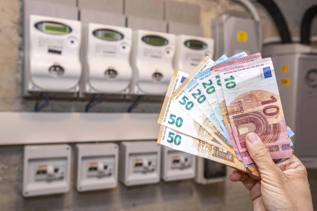 Bollette e inflazione: cosa rischia l’Italia con la crisi mediorientale