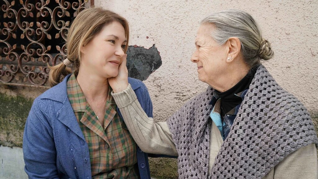 A mamma non piace, al cinema la commedia horror postuma di Gianni Leacche