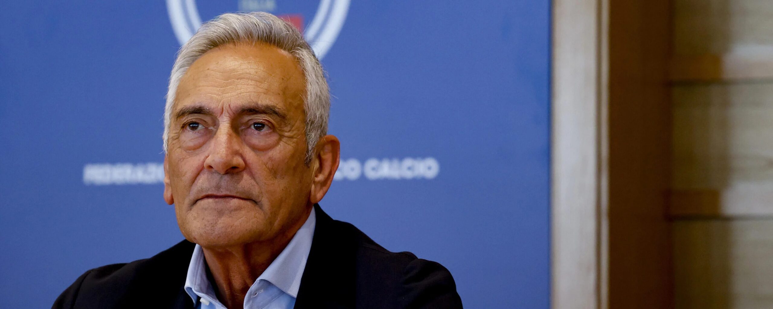 Gravina, niente dimissioni (ma il suo futuro si decide al ritorno in Italia)