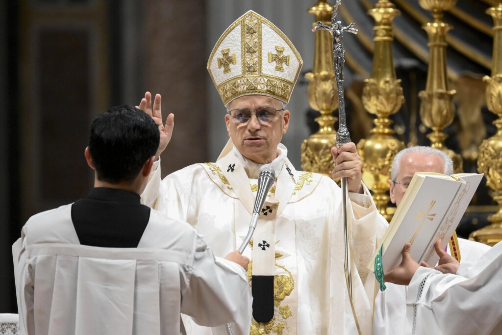 Dalle prigioni comuniste al Vaticano: chi è il cardinale con cui Leone XIV ha celebrato la Pasqua
