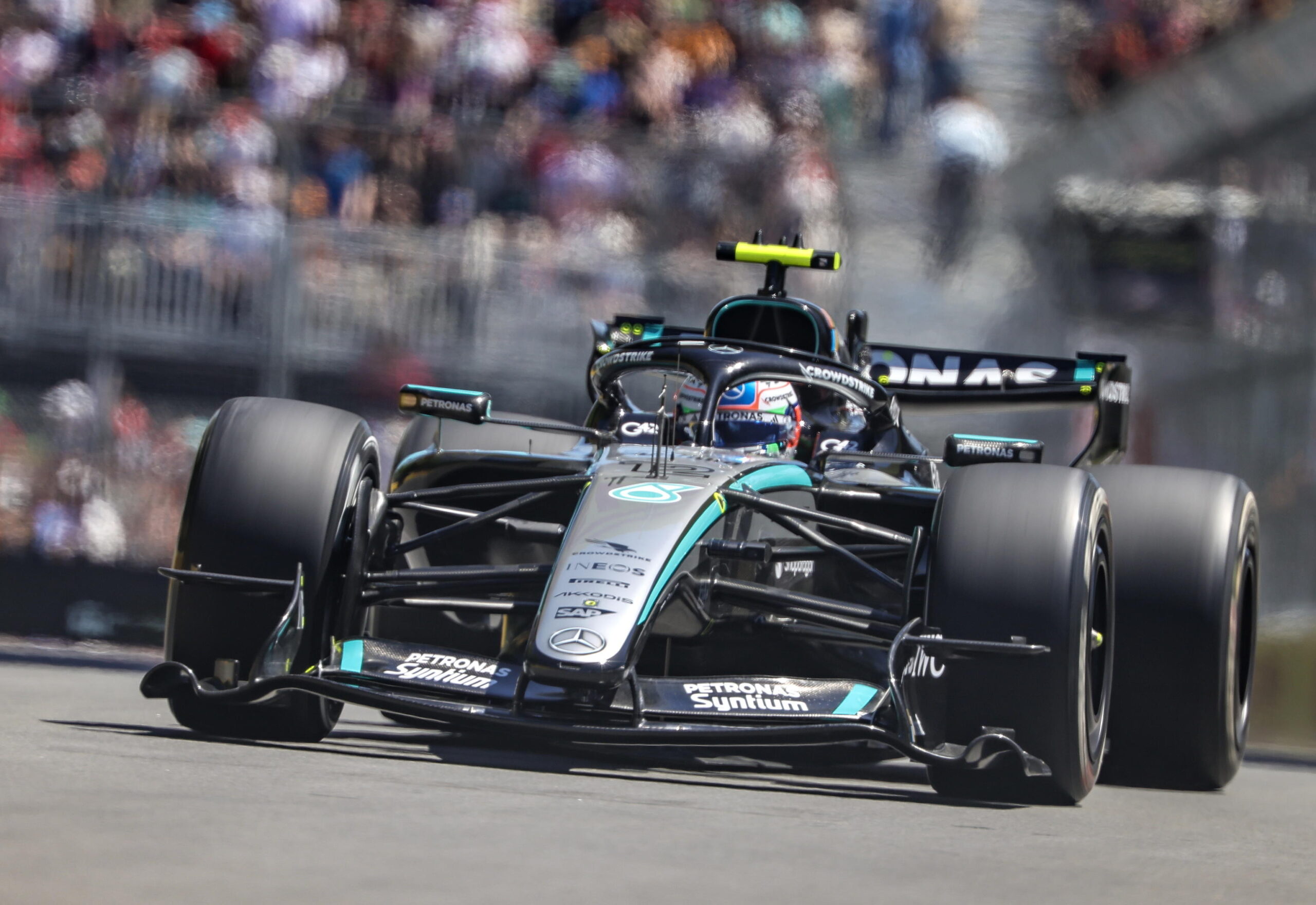 Formula 1, in Canada la Mercedes domina: Antonelli comanda le prove libere, Russell le qualifiche sprint