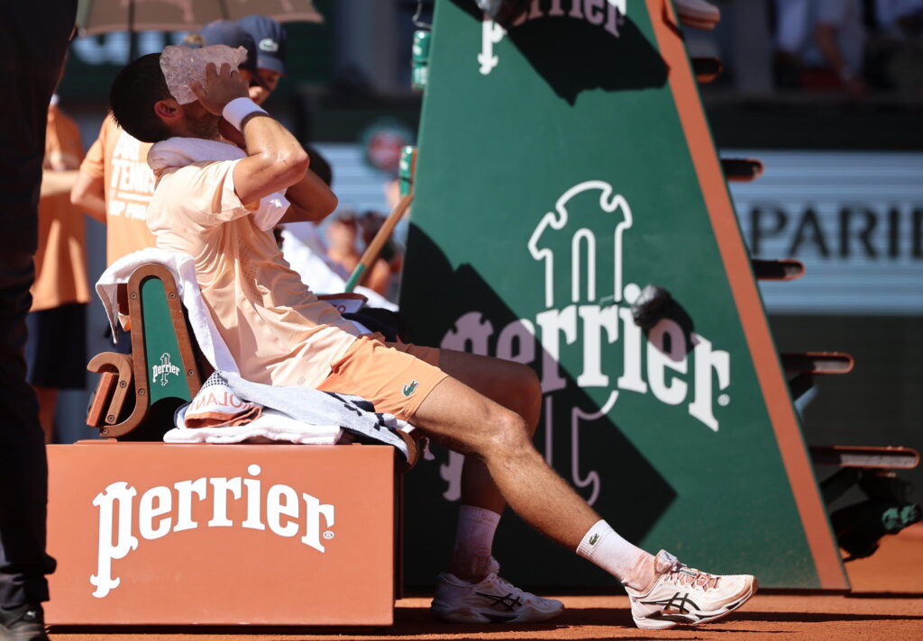 Roland Garros, Mensik's collapse and Nole's fury: "How does it work?"