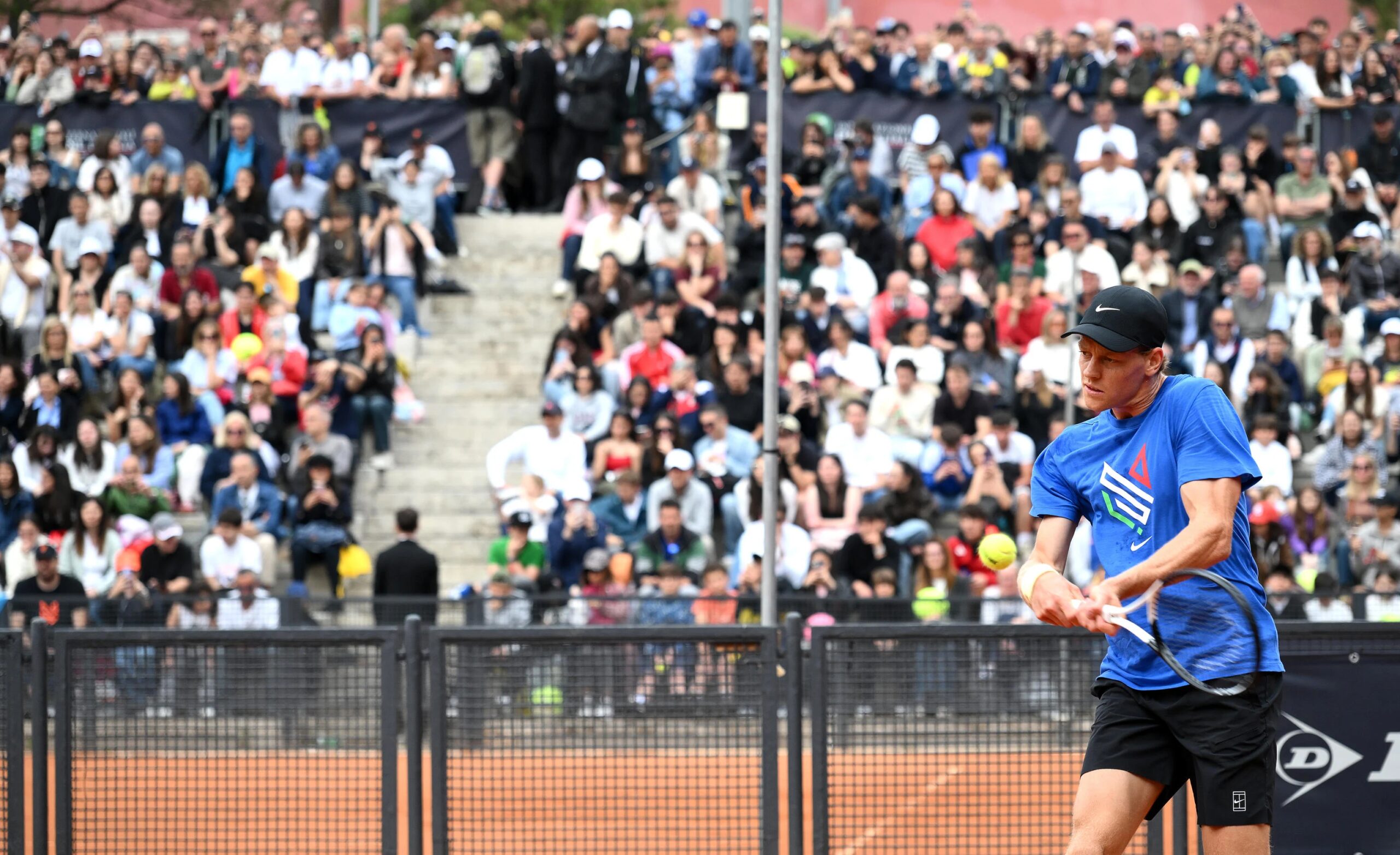 Che folla per Sinner al Foro Italico Dopo Parigi stop fino a Wimbledon
