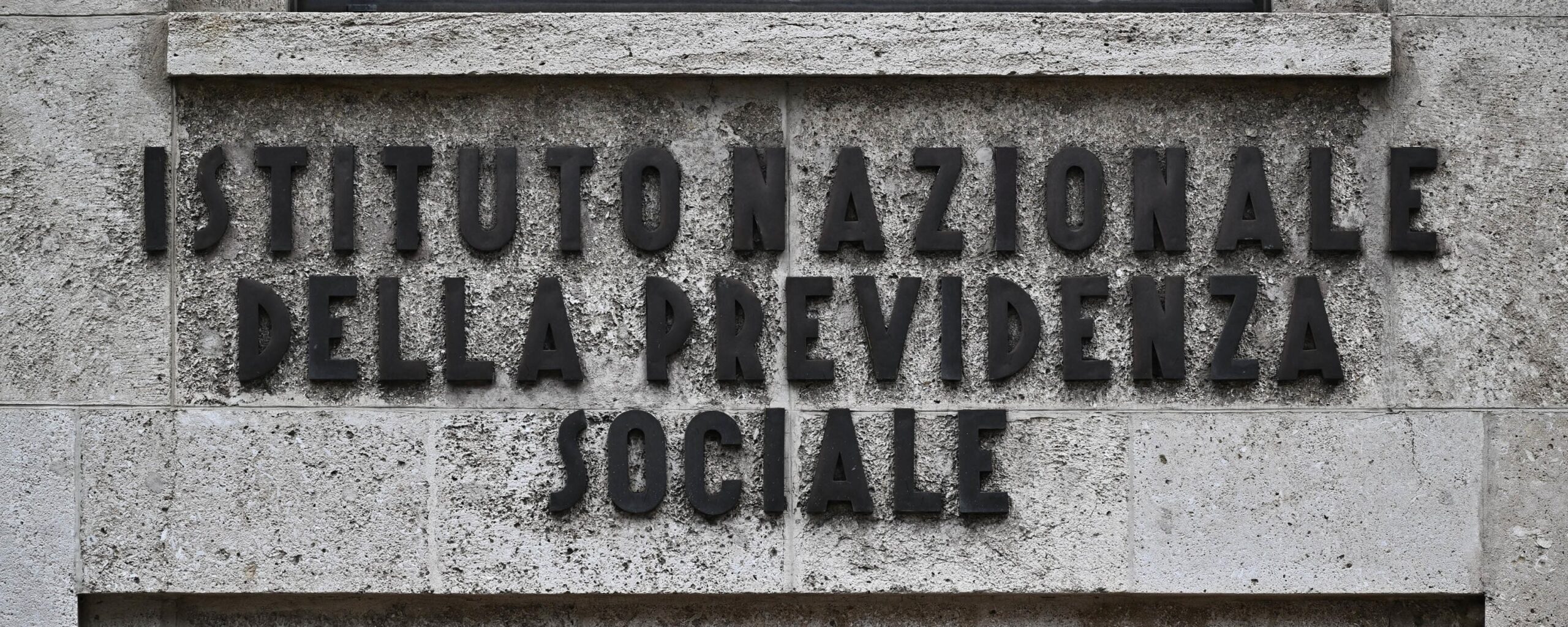 Pensioni, aumenti a giugno 2026: a chi spettano e come controllare il cedolino Inps