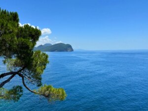 Bandiere Blu 2026, l’Italia del mare pulito cresce ancora: ecco tutte le novità e le spiagge premiate