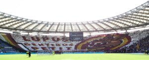 Derby di Roma, che caos: il rischio di mezza Serie A in campo lunedì pomeriggio