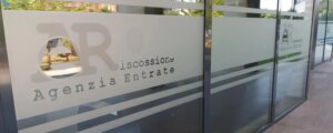 Rottamazione quinquies, dentro anche Imu, Tari e multe: chi può aderire e quanto si risparmia