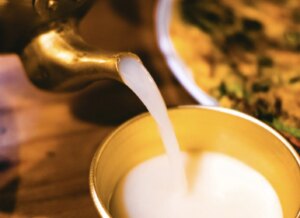 Il nuovo lusso coreano si beve: yakju, makgeolli e soju premium stanno conquistando il fine dining
