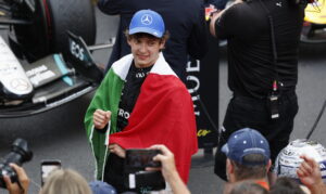Kimi capolavoro a Montecarlo Hamilton secondo, Leclerc a muro