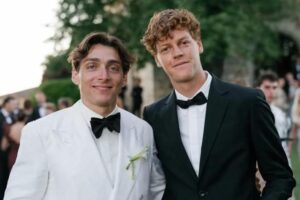 Sinner al matrimonio di Duplantis prima di lanciarsi su Wimbledon