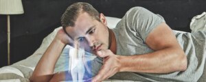 I morti parlano ancora: il nuovo mercato dell’aldilà digitale