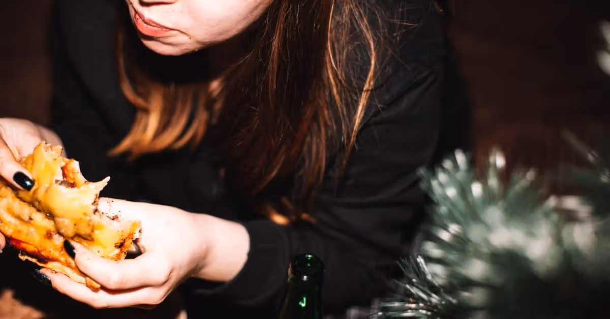 Can being a night owl increase the risk of weight gain?