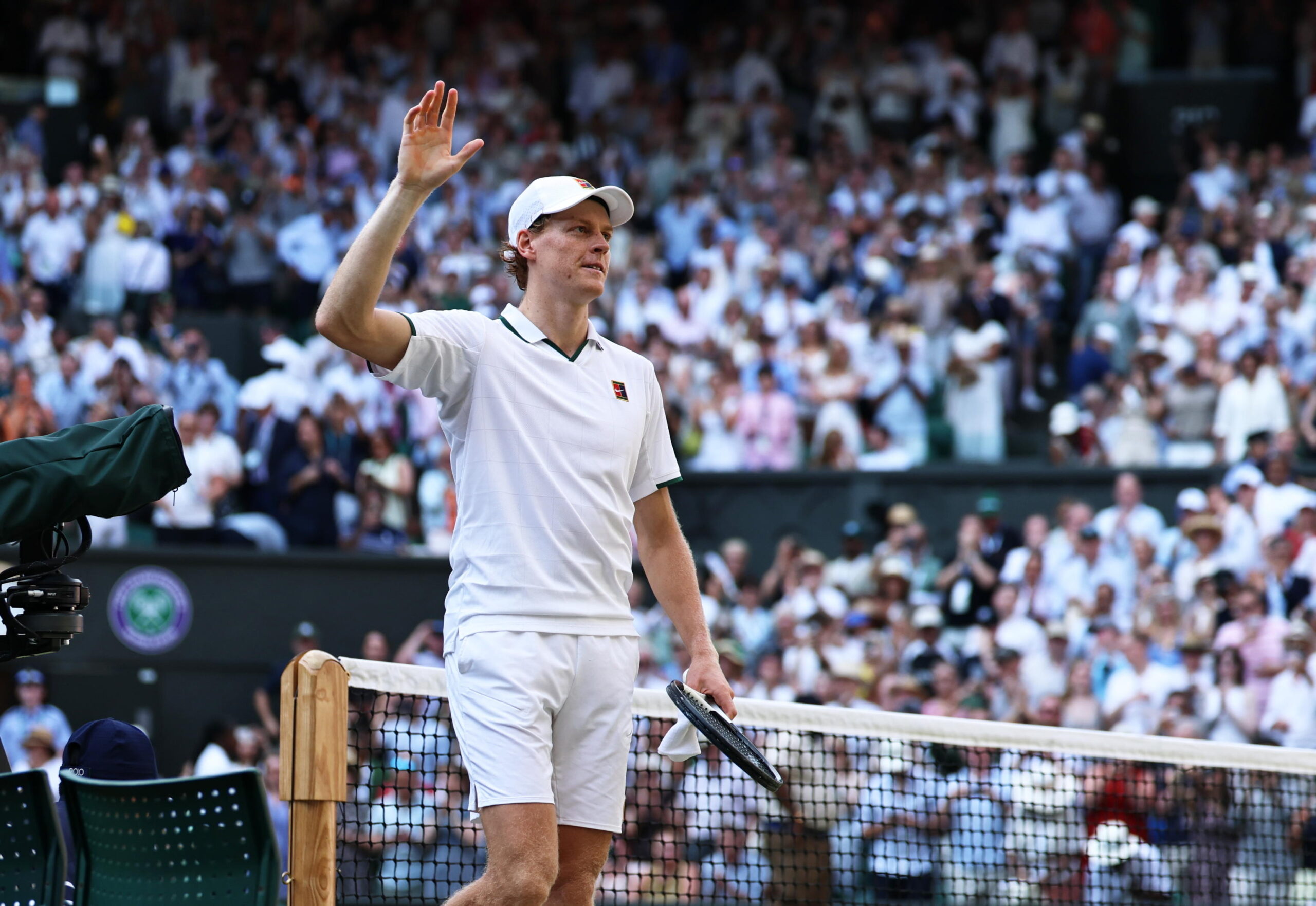 Sinner strepitoso, Djokovic ko Jannik in finale a Wimbledon