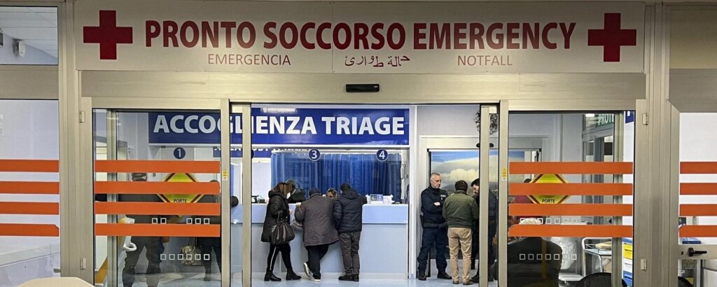 Clostridioides difficile, cos’è il batterio al centro del caso di Catanzaro: come si trasmette, sintomi e cure negli adulti