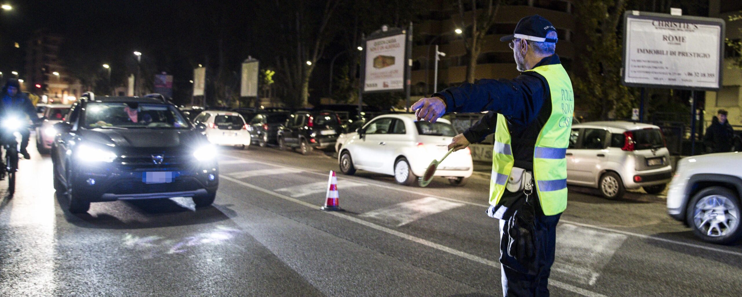 Multe per eccesso di velocità: nel 2025 incassati 284 milioni di euro in Italia. E come funzionano le sanzioni prese all’estero?