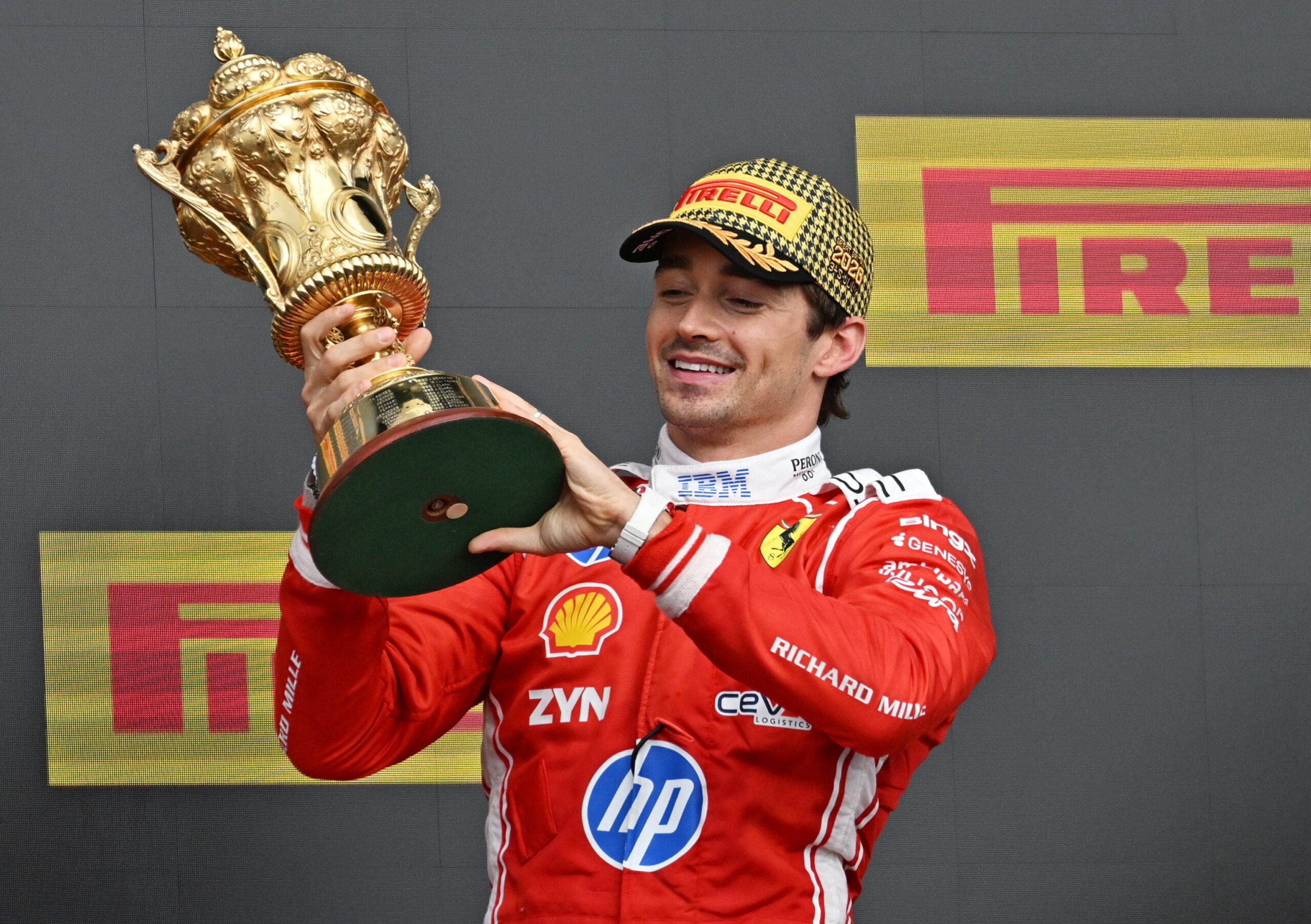 Leclerc trionfa a Silverstone Antonelli rompe, Hamilton terzo