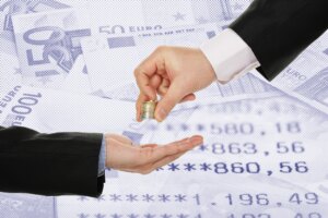 Stipendi statali, fino a 464 euro in più al mese: chi guadagna di più e quando arrivano gli aumenti