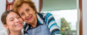 Vacanze 2026 come l’Odissea: sette italiani su dieci sognano di tornare a casa (dalla nonna)