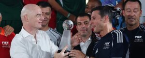 Disuniti alla meta: Zanetti e gli altri ex italiani appoggiano Infantino (appena scaricato da Malagò)