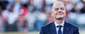Infantino, nuovo scandalo: avrebbe pagato una buonuscita a sei zeri all’amante (coi soldi Uefa)