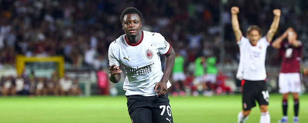 Milan, il primo sorriso ad Amorim lo regala Cissè (l’anti Leao)