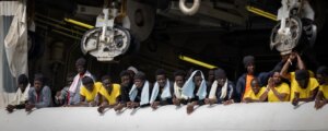 La sinistra pontifica sugli immigrati, ma quando governava ne ha ripresi 35.000