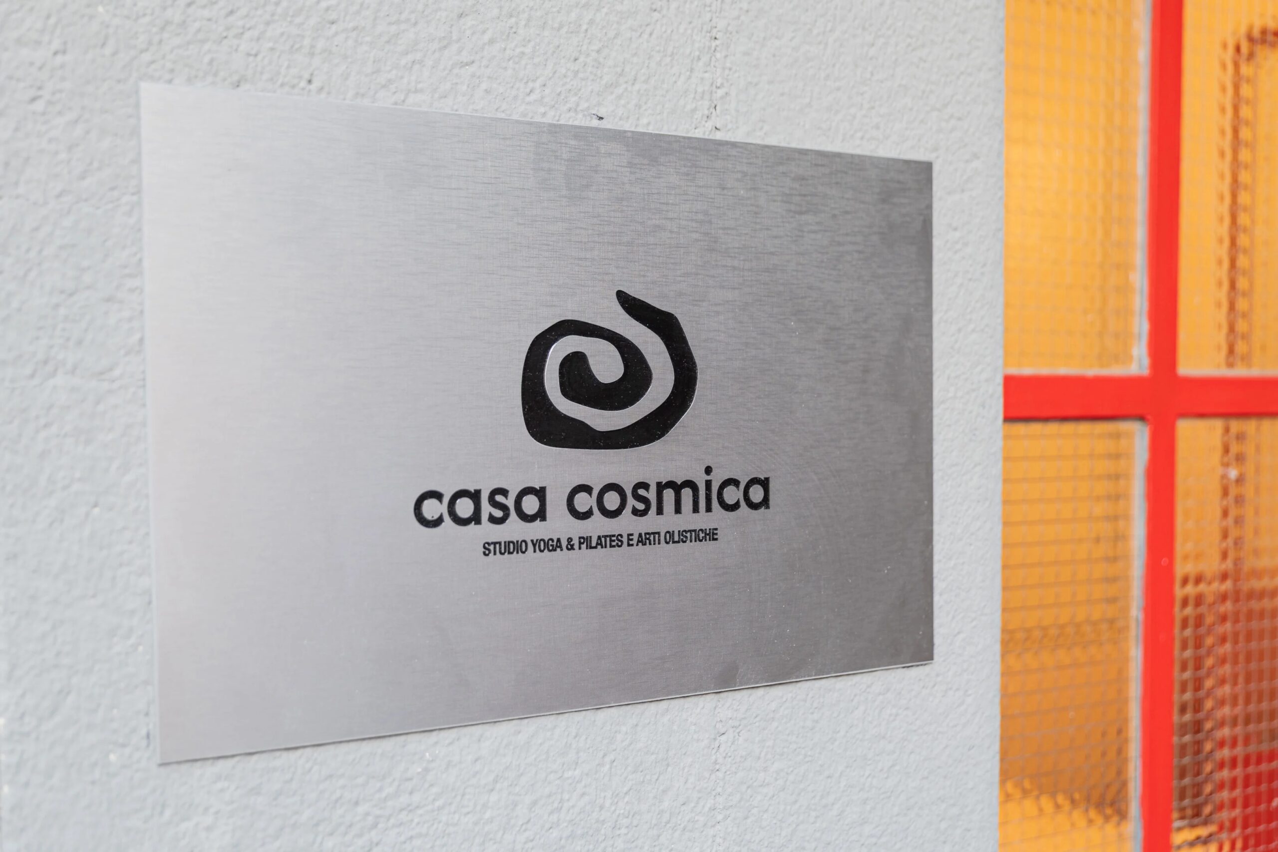 A Milano apre il tempio dello yoga sartoriale: ecco la rivoluzione di Casa Cosmica