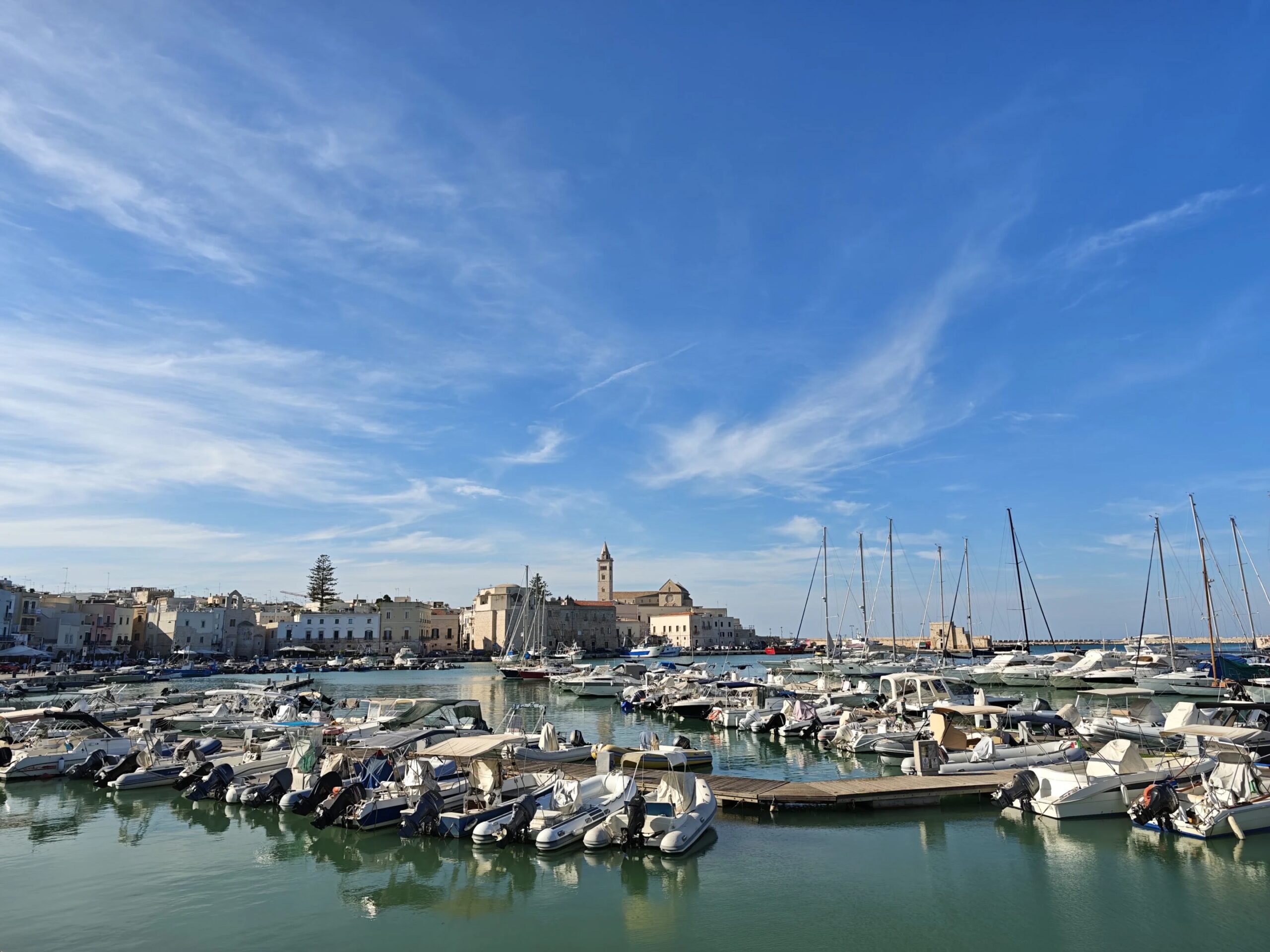 Trani: il porto dove tutto si incontra