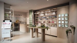 La cosmetica alpina sbarca a Milano tra ricerca botanica e tutela delle api