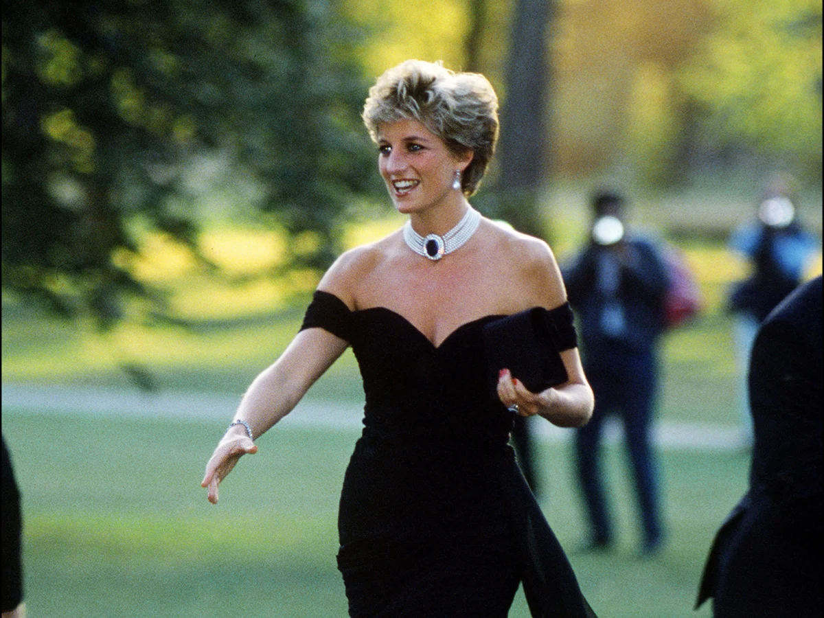 Il revenge dress di Lady Diana va all’asta e potrebbe battere ogni record