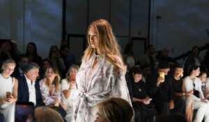Laila Hasanovic, chi è la fidanzata di Jannik Sinner protagonista della Milano Fashion Week