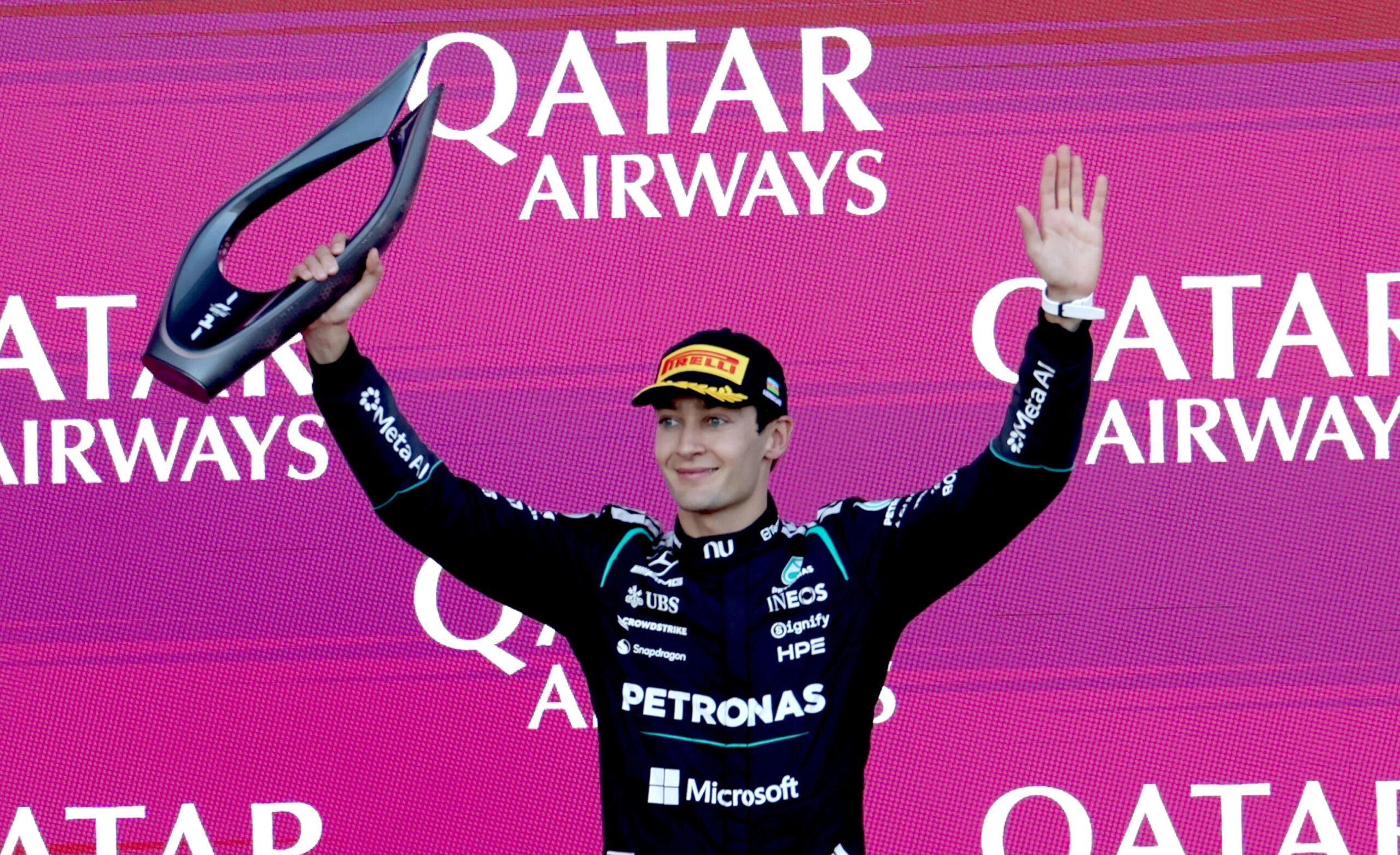 Russell domina a Baku: è a -66 da Kimi. Verstappen secondo, Leclerc solo quarto