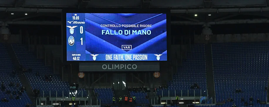 Var spento e regole di Orsato: tutti gli errori arbitrali della Serie A 2026/2027