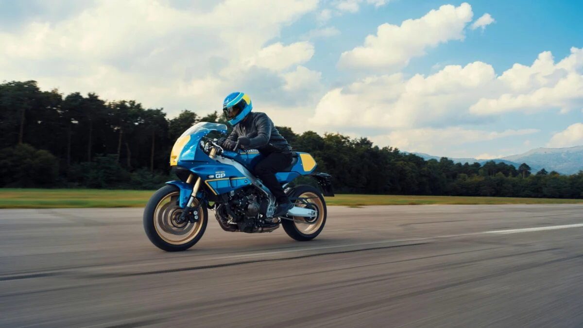 Yamaha XSR900 and XSR900 GP 2027: the charm of the legends returns to the road with new iconic liveries Yamaha XSR900 and XSR900 GP 2027: the charm of the legends returns to the road with new iconic liveries