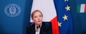 Gasolio a 3 euro e legge elettorale, dalla sinistra un pieno di polemiche