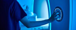 Il tumore cambia posizione durante la radioterapia? Ora la  tecnologia ricalcola il raggio un istante prima di colpire
