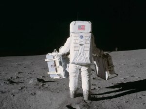 Dalla Terra alla Luna: la nuova tecnologia italiana che svela i misteri del nostro satellite