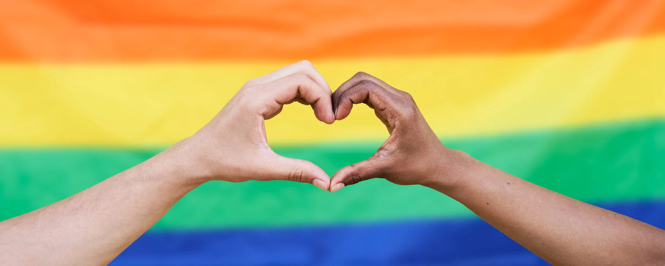 Quanto ci costa il Woke: ecco dove finiscono i milioni per la crociata arcobaleno