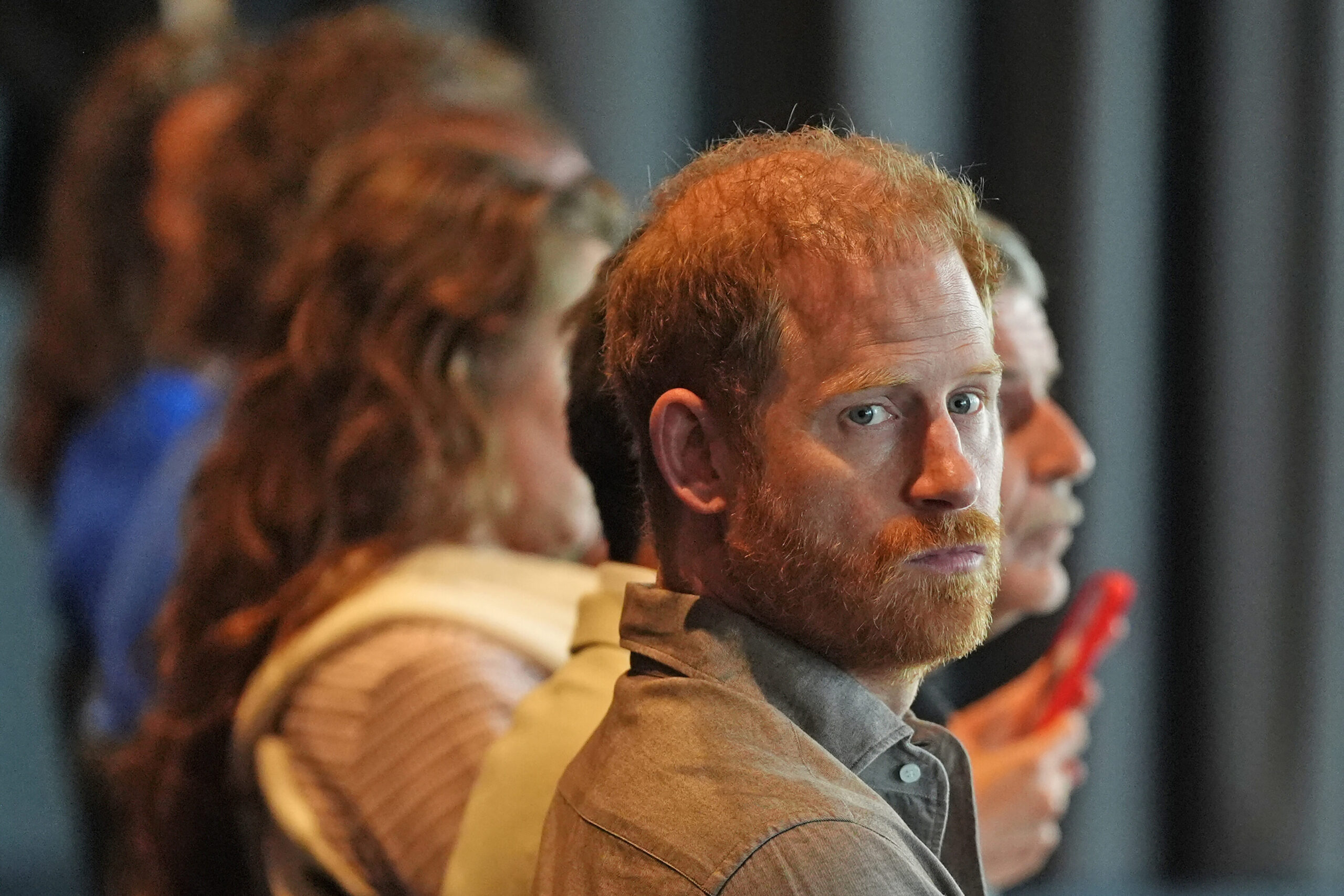 Principe Harry, la depressione dopo la rottura con la Royal Family: «Per due settimane non riuscivo più a vivere normalmente»